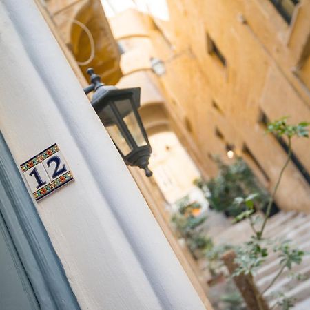 Valletta most central studio apartment 16th-Century building Esterno foto