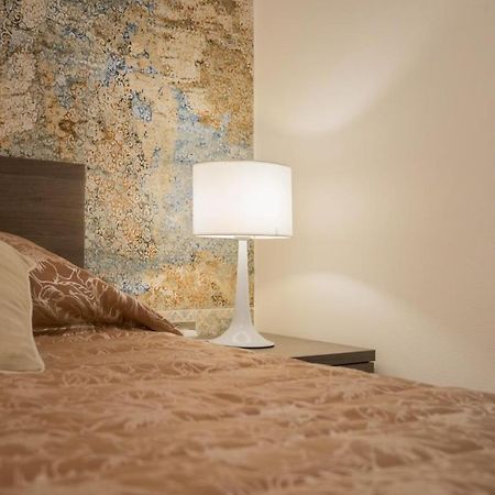 Valletta most central studio apartment 16th-Century building Esterno foto