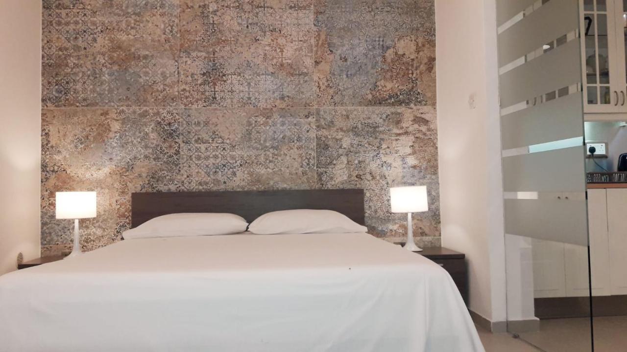 Valletta most central studio apartment 16th-Century building Esterno foto