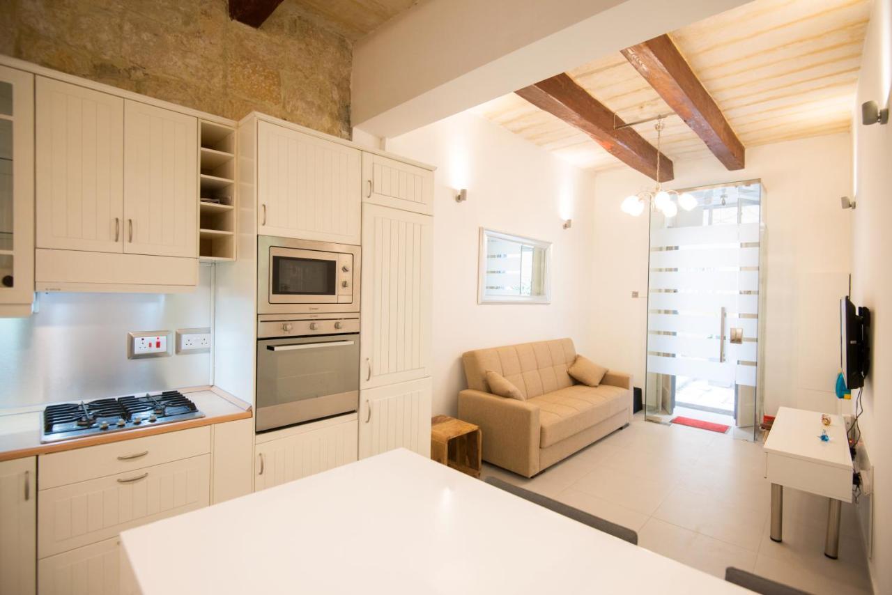 Valletta most central studio apartment 16th-Century building Esterno foto