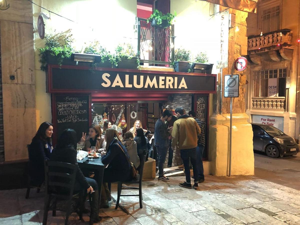 Valletta most central studio apartment 16th-Century building Esterno foto