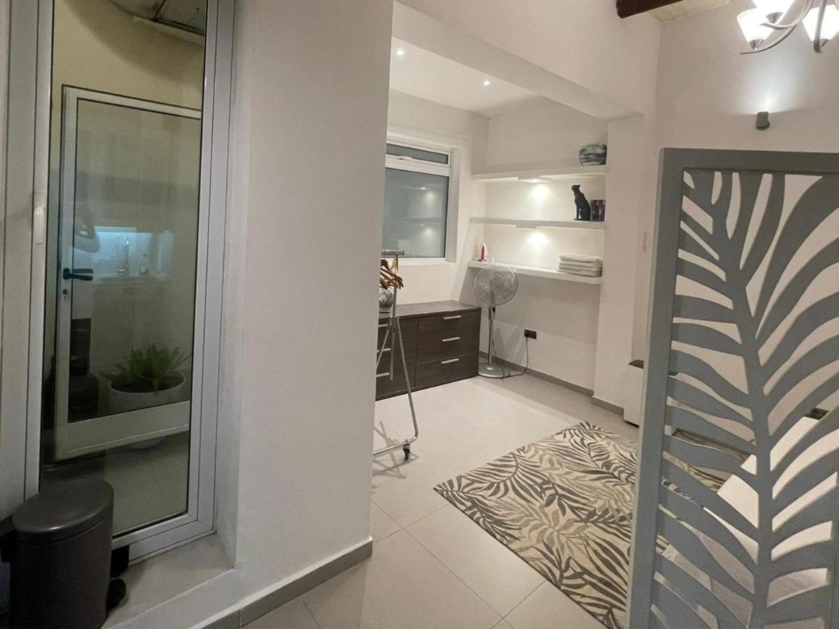 Valletta most central studio apartment 16th-Century building Esterno foto