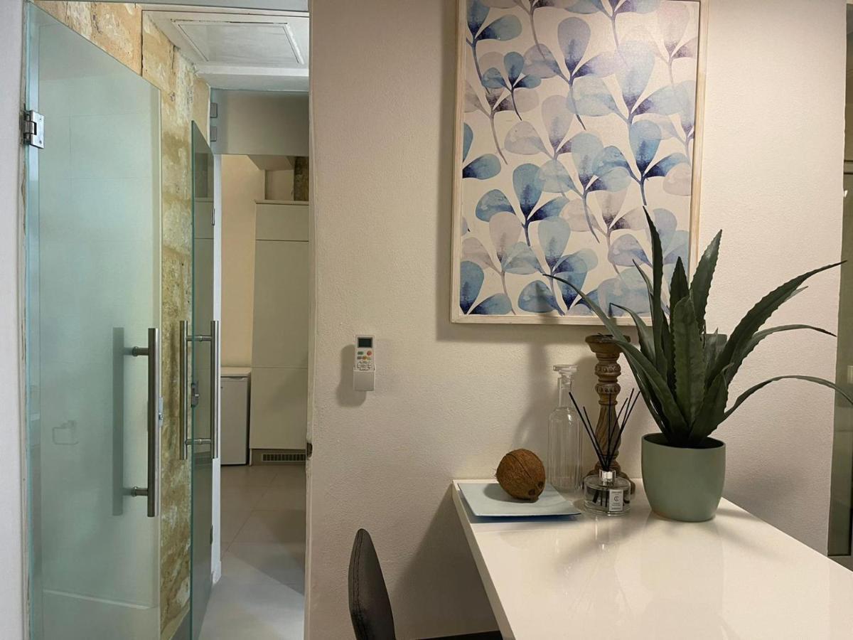 Valletta most central studio apartment 16th-Century building Esterno foto